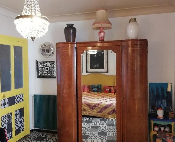 Cecile Pansiyon *